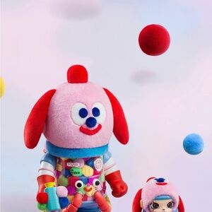 Jon Burgerman Mega Space Molly 400%